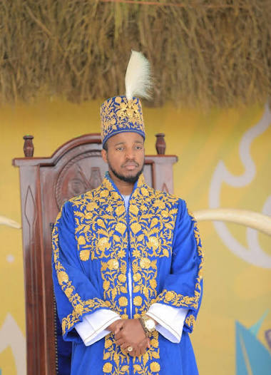 Residents of Batuku in Ntoroko mourn King Oyo, remembering his connection to the community through his mother.